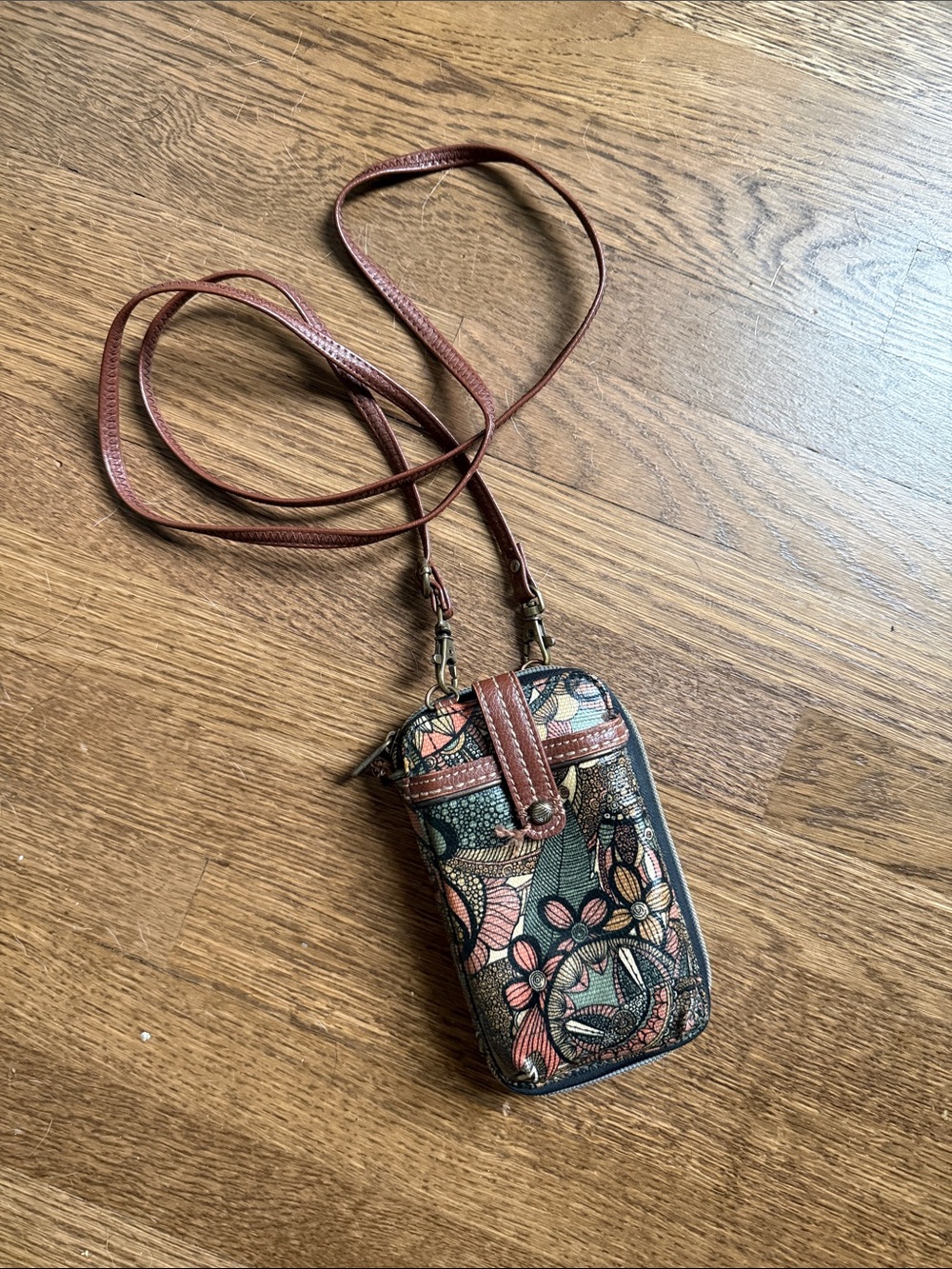Sakroots Crossbody Phone Wallet in Brown and Multicolor